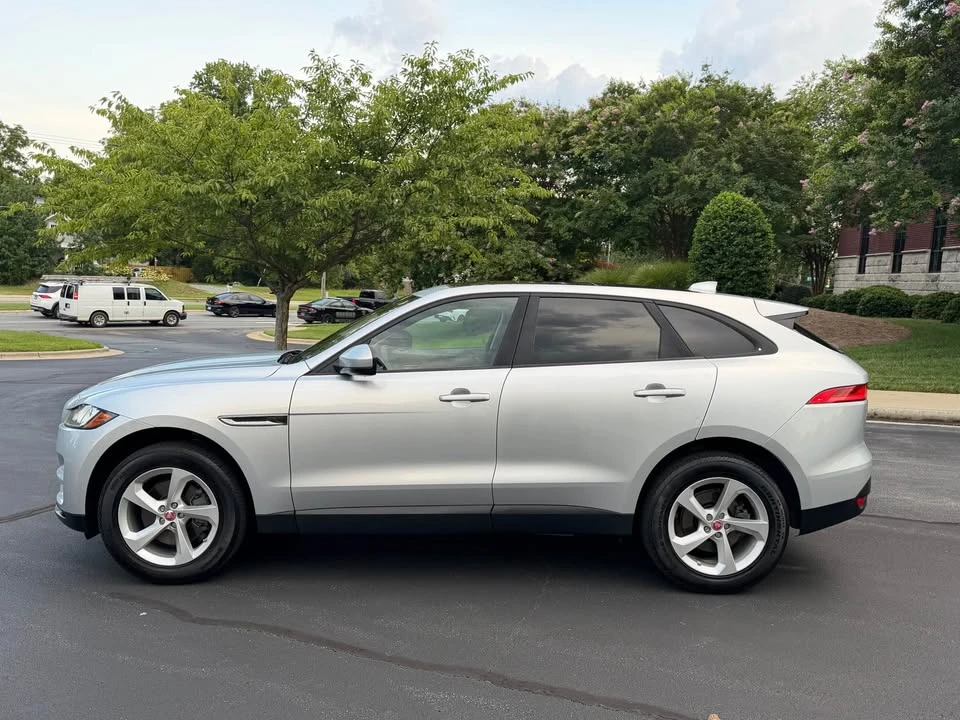 2020 Jaguar F-Pace - Image 4 of 20