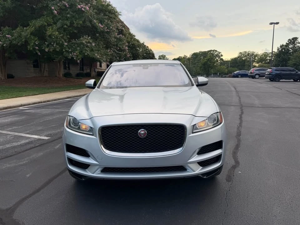 2020 Jaguar F-Pace - Image 3 of 20