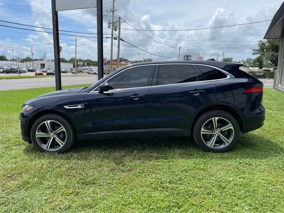 2020 Jaguar F-Pace - Image 5 of 10
