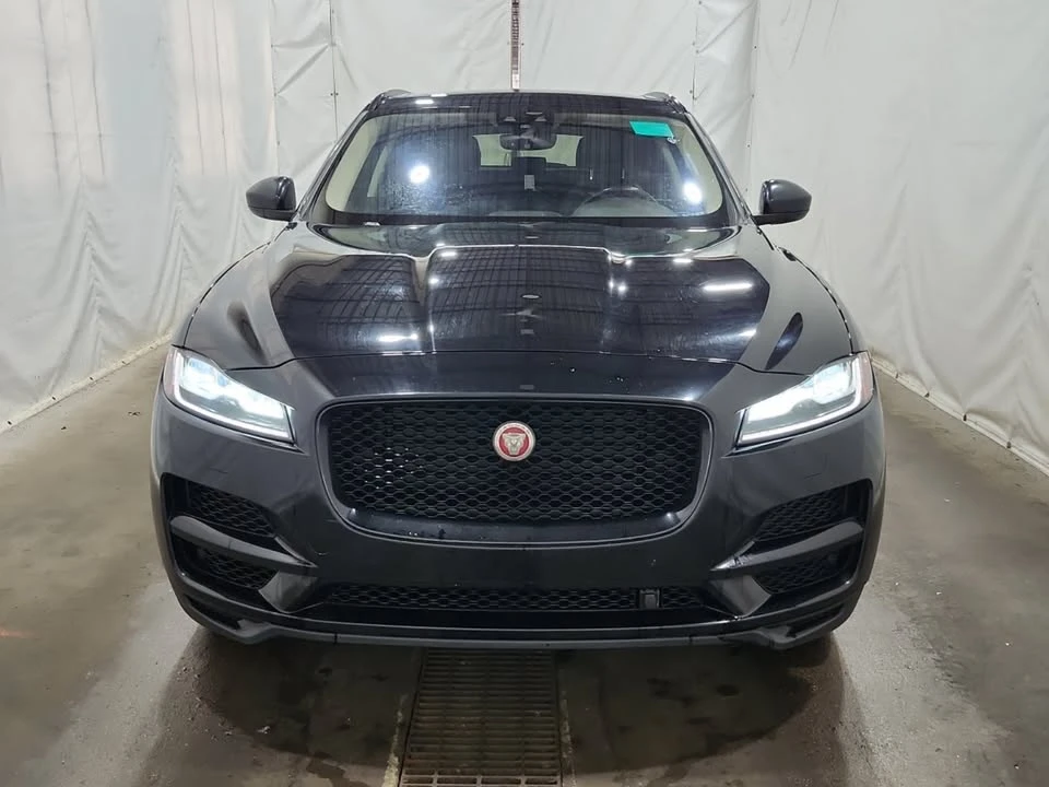 2020 Jaguar F-Pace - Image 7 of 13