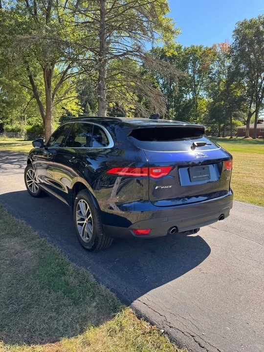 2020 Jaguar F-Pace - Image 3 of 10