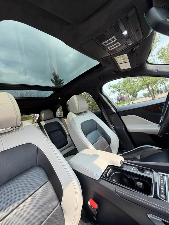 2020 Jaguar F-Pace - Image 11 of 20
