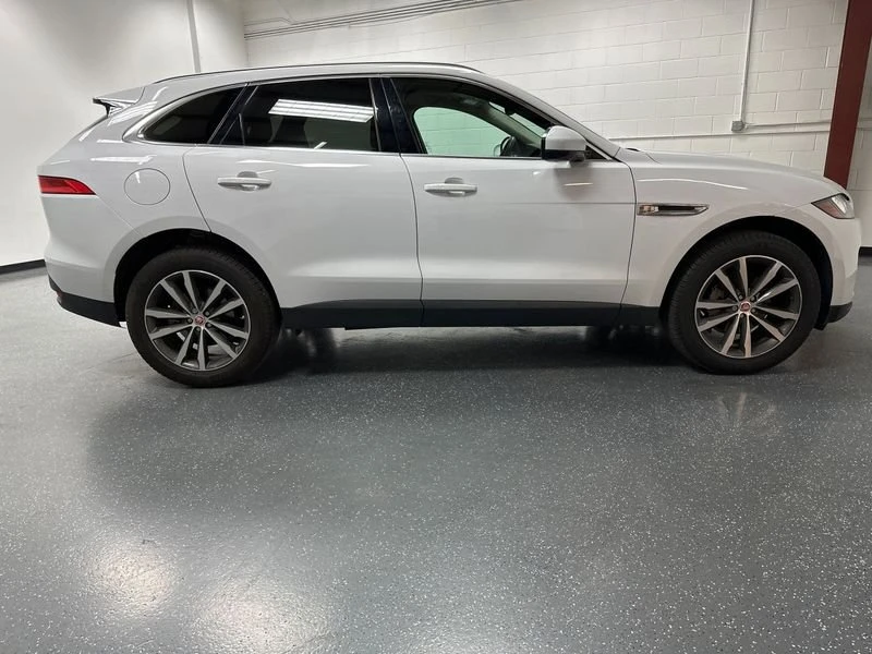 2020 Jaguar F-Pace - Image 3 of 20
