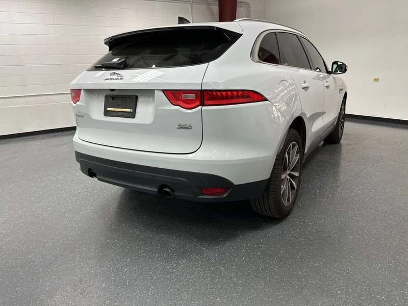 2020 Jaguar F-Pace - Image 4 of 20