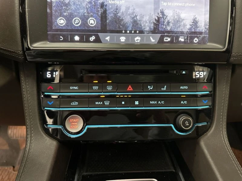 2020 Jaguar F-Pace - Image 17 of 20