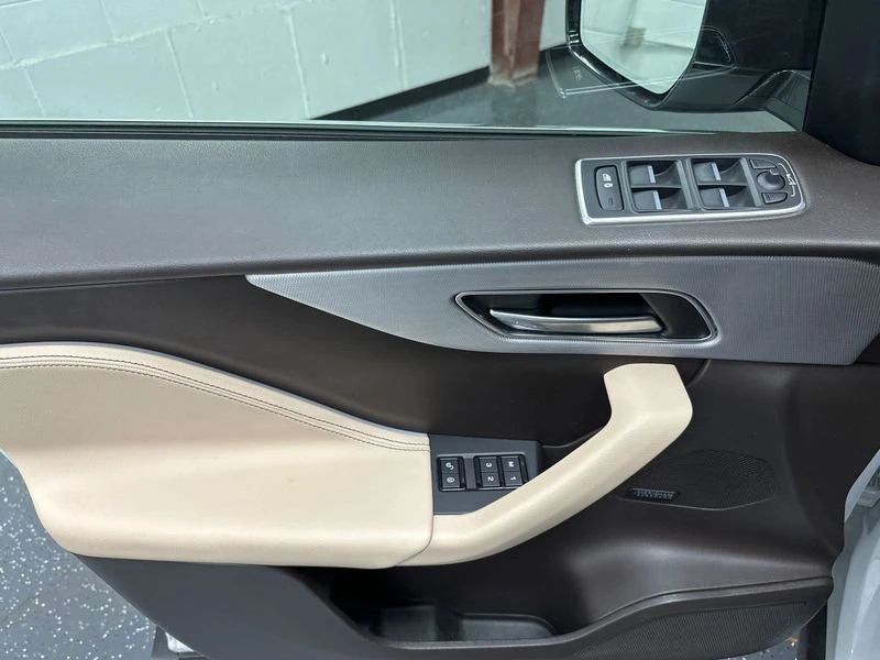 2020 Jaguar F-Pace - Image 10 of 20