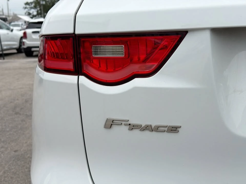2020 Jaguar F-Pace - Image 10 of 10