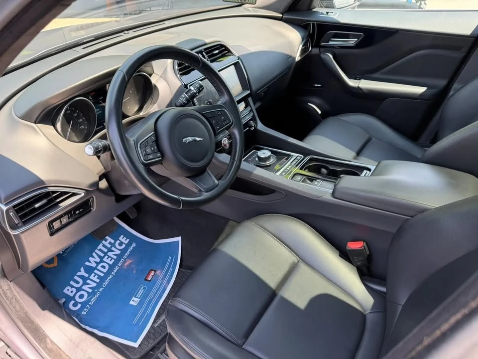 2020 Jaguar F-Pace - Image 9 of 15