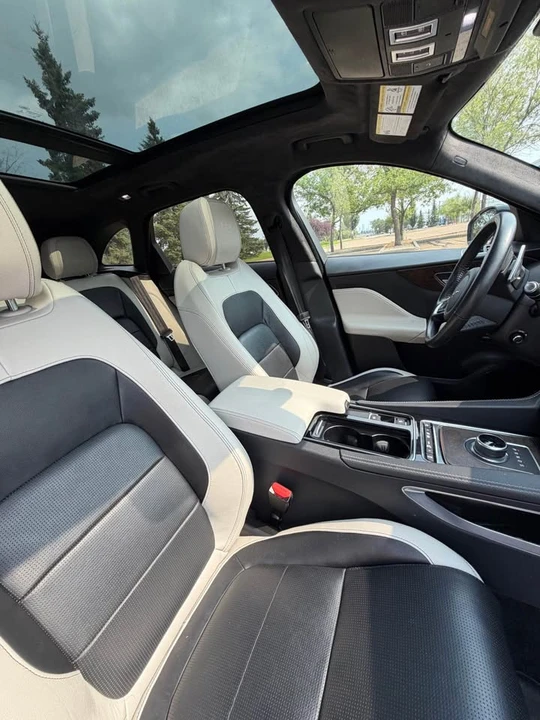 2020 Jaguar F-Pace - Image 9 of 20