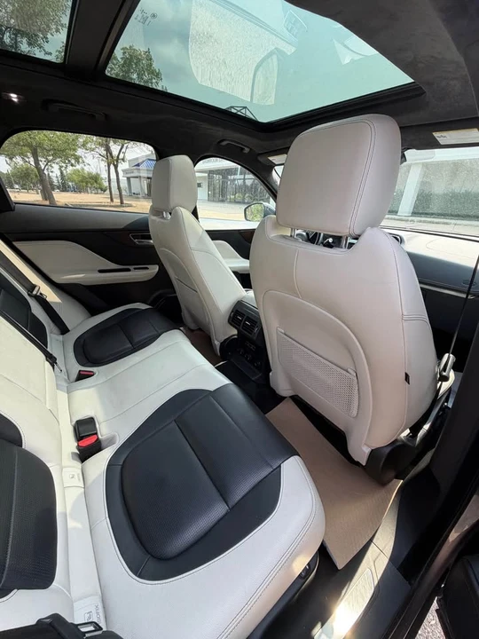 2020 Jaguar F-Pace - Image 5 of 20