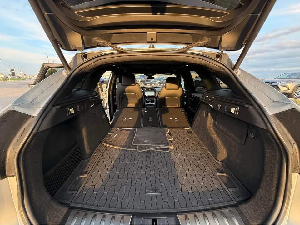 2020 Jaguar F-Pace - Image 12 of 12