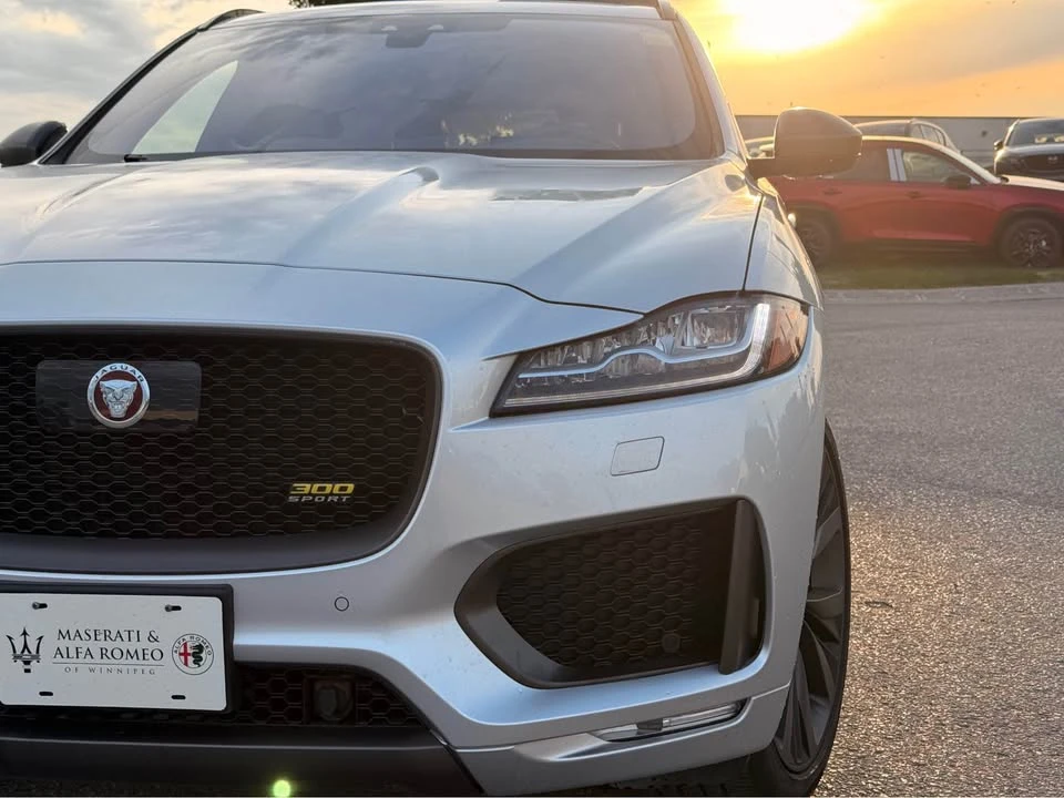 2020 Jaguar F-Pace - Image 3 of 12