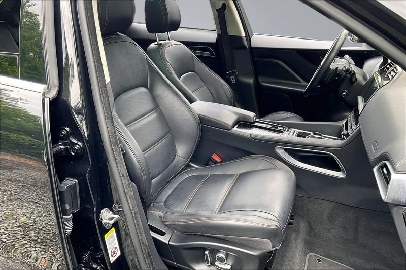 2020 Jaguar F-Pace - Image 14 of 20