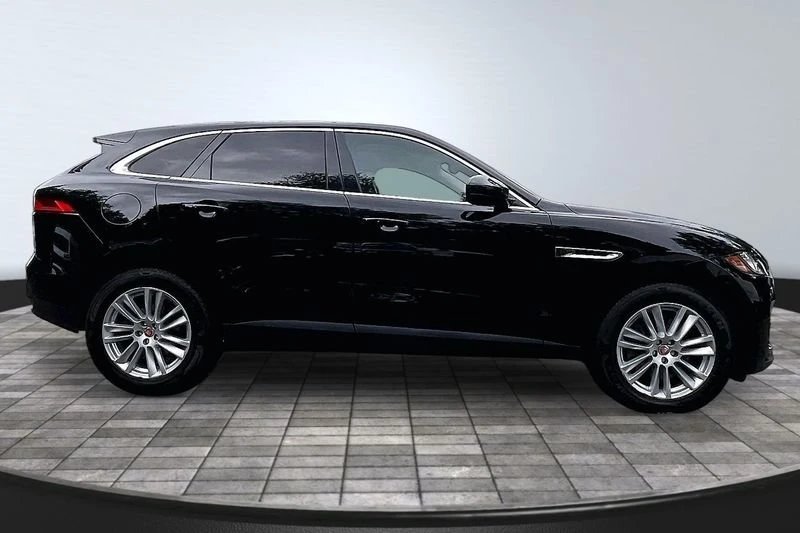 2020 Jaguar F-Pace - Image 8 of 20