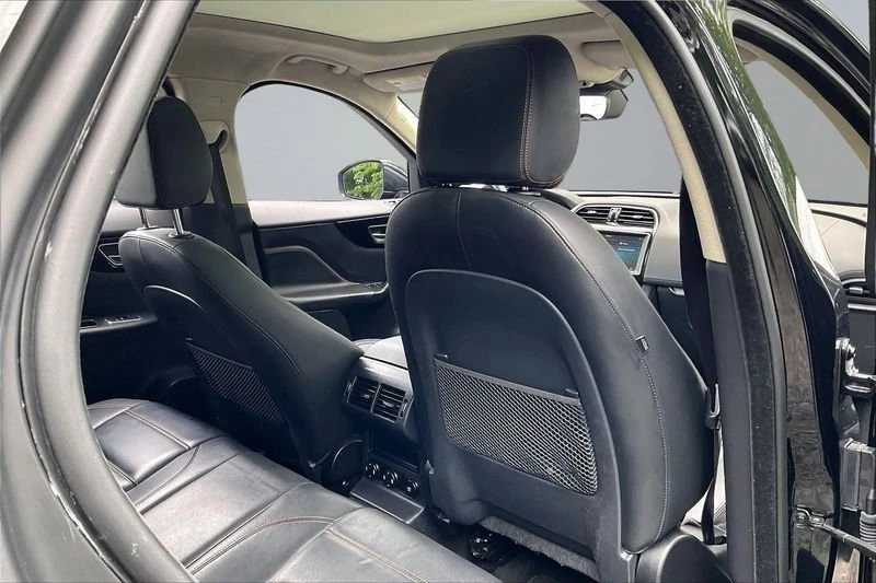 2020 Jaguar F-Pace - Image 16 of 20