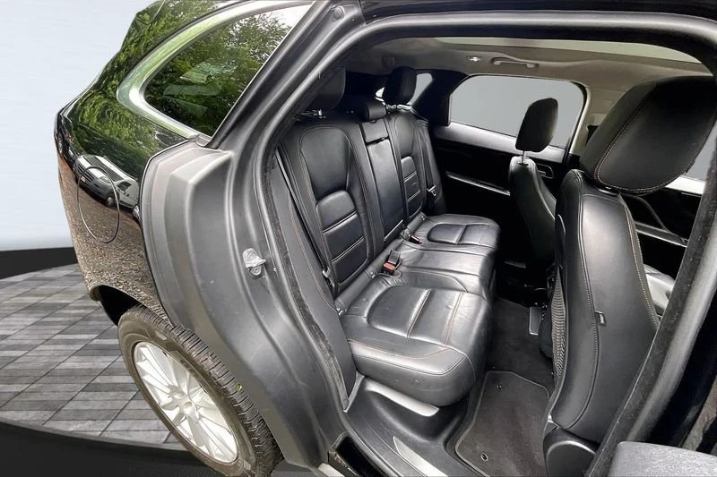 2020 Jaguar F-Pace - Image 15 of 20