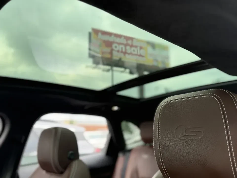 2020 Jaguar F-Pace - Image 14 of 17