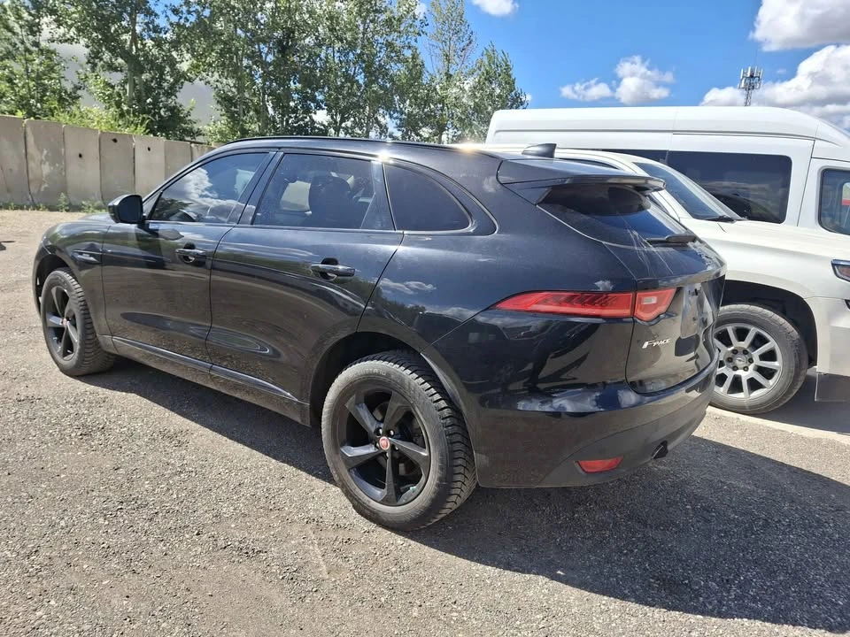 2020 Jaguar F-Pace - Image 9 of 12