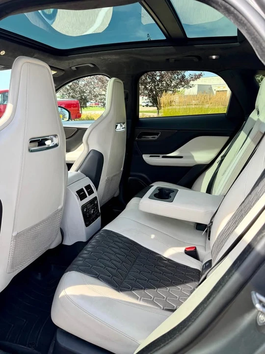 2020 Jaguar F-Pace - Image 7 of 8