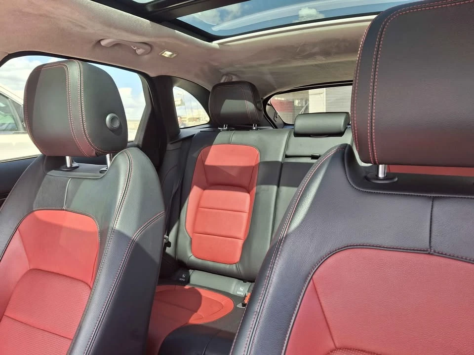 2020 Jaguar F-Pace - Image 5 of 12