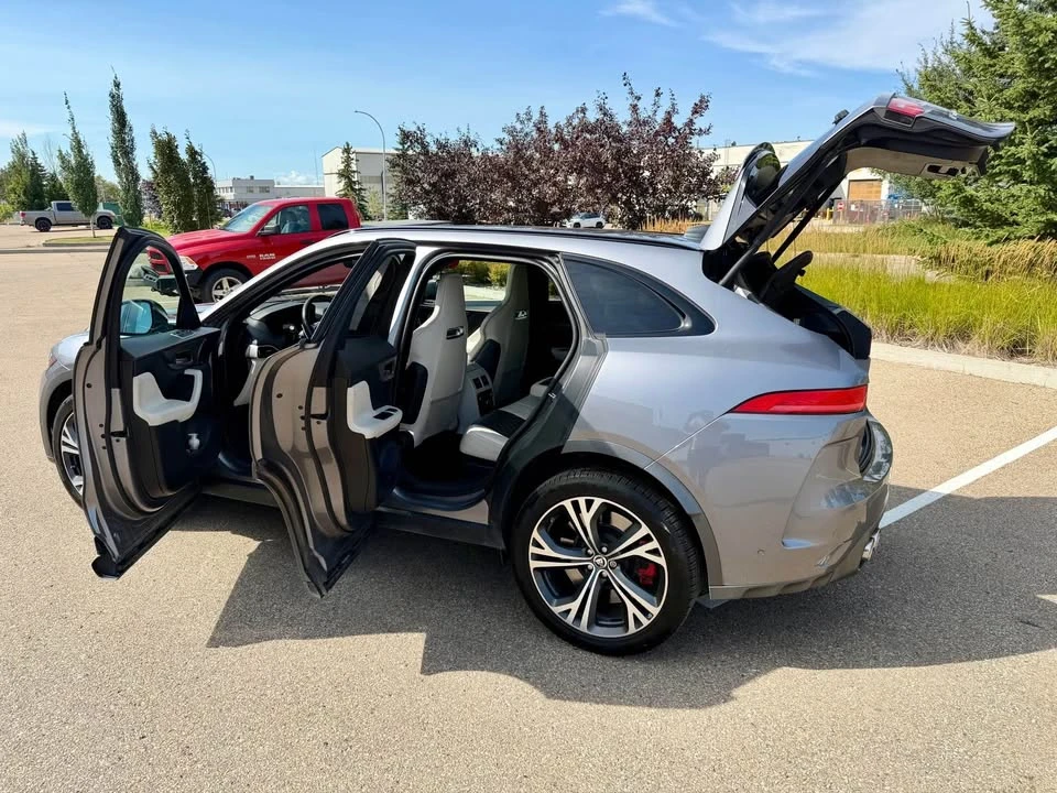 2020 Jaguar F-Pace - Image 4 of 8