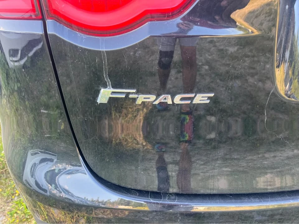 2020 Jaguar F-Pace - Image 11 of 15