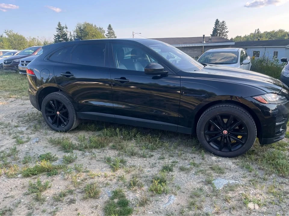 2020 Jaguar F-Pace - Image 3 of 15