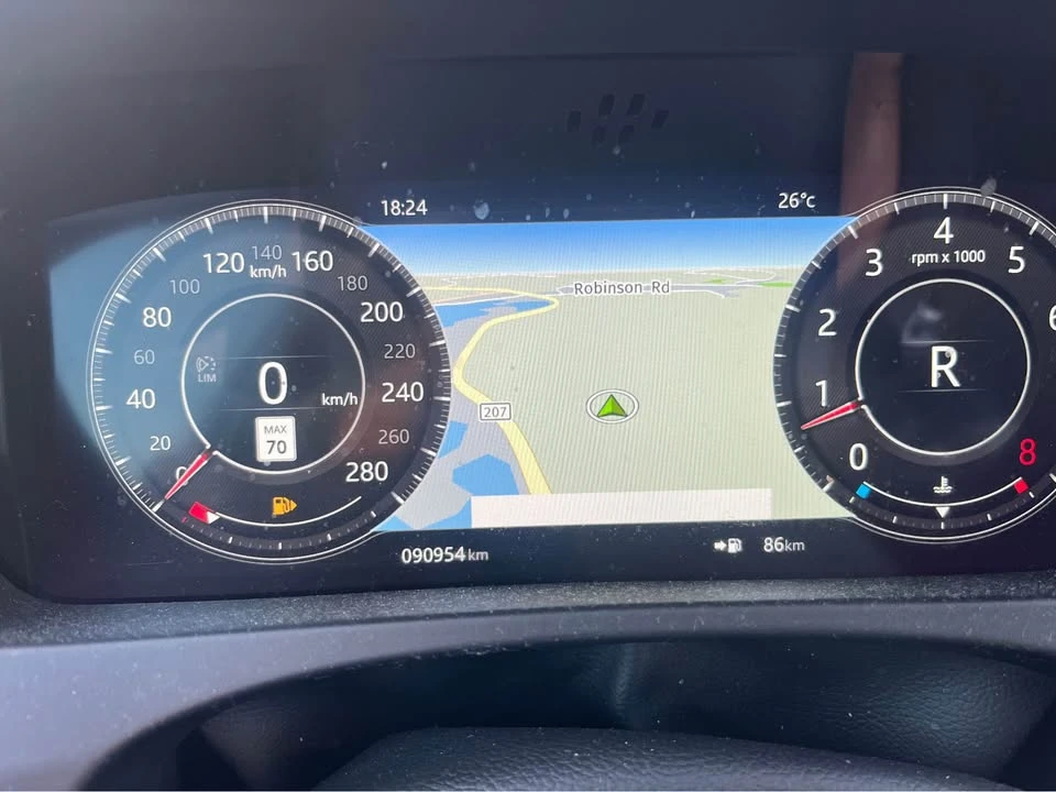 2020 Jaguar F-Pace - Image 6 of 15