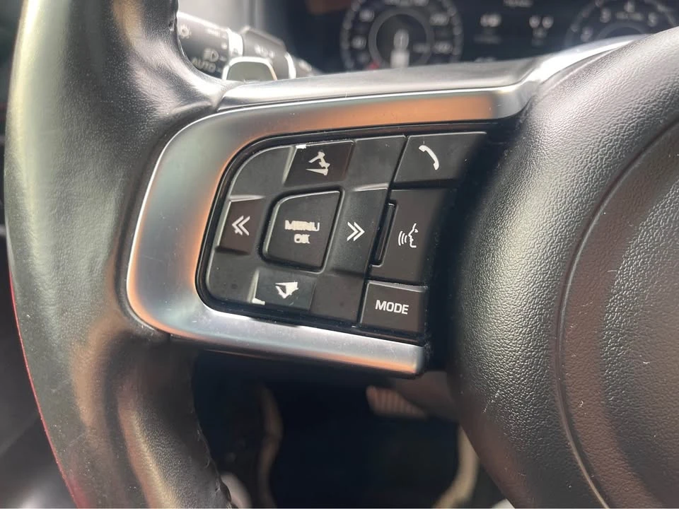 2020 Jaguar F-Pace - Image 12 of 20