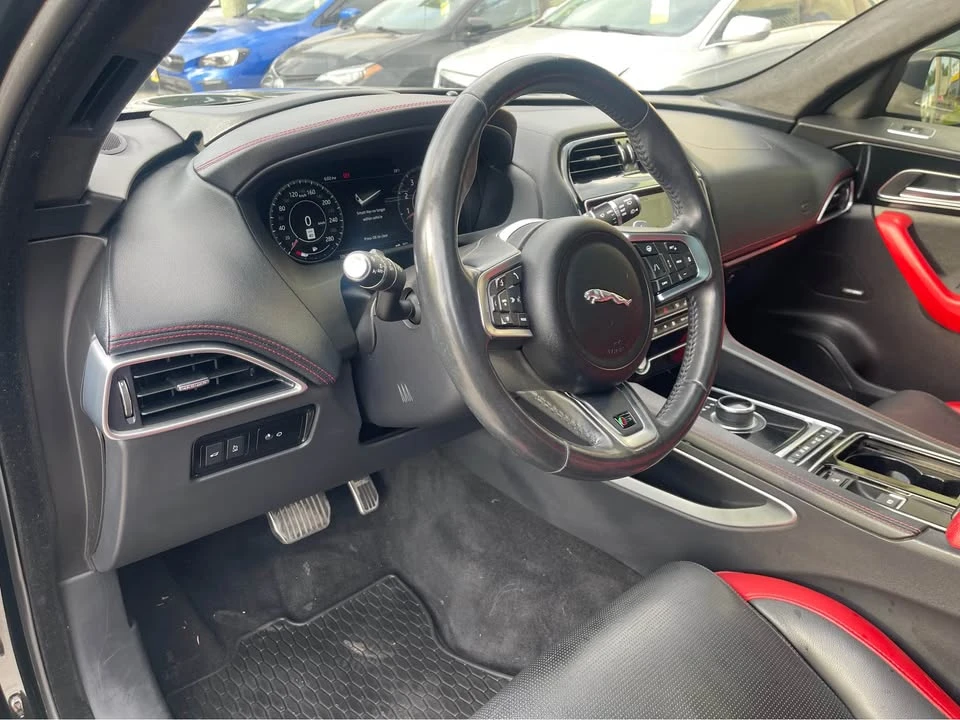 2020 Jaguar F-Pace - Image 9 of 20