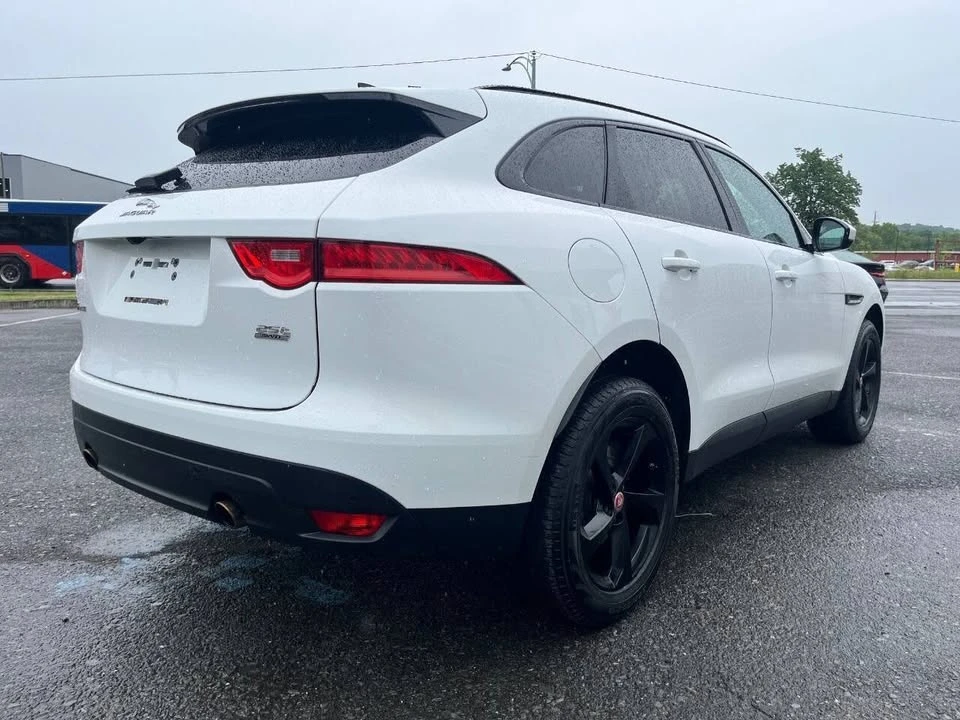 2020 Jaguar F-Pace - Image 9 of 19