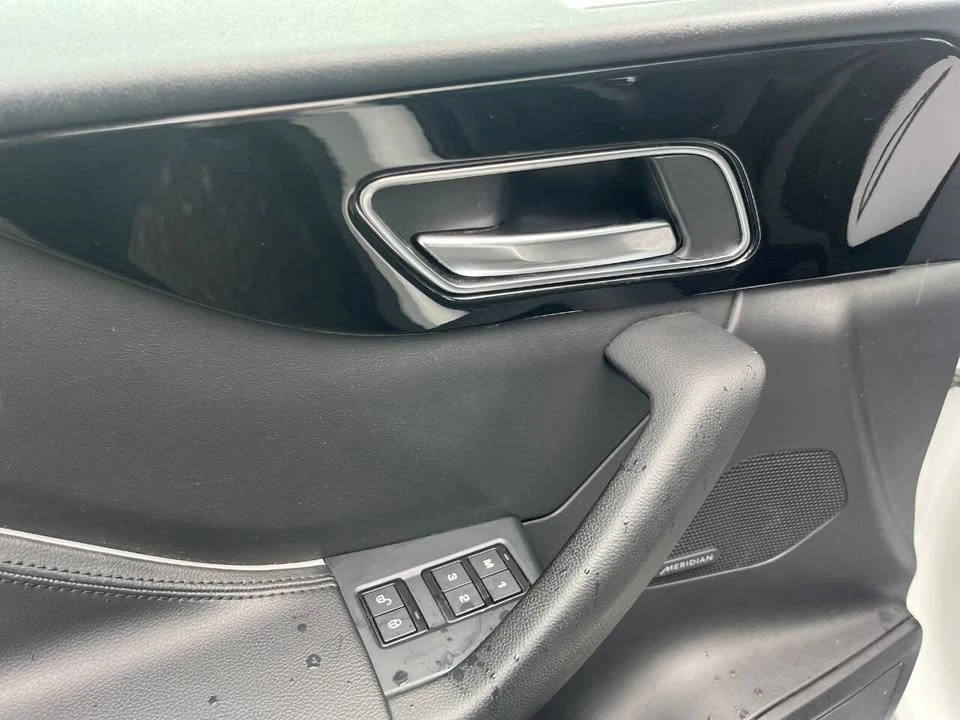 2020 Jaguar F-Pace - Image 14 of 19