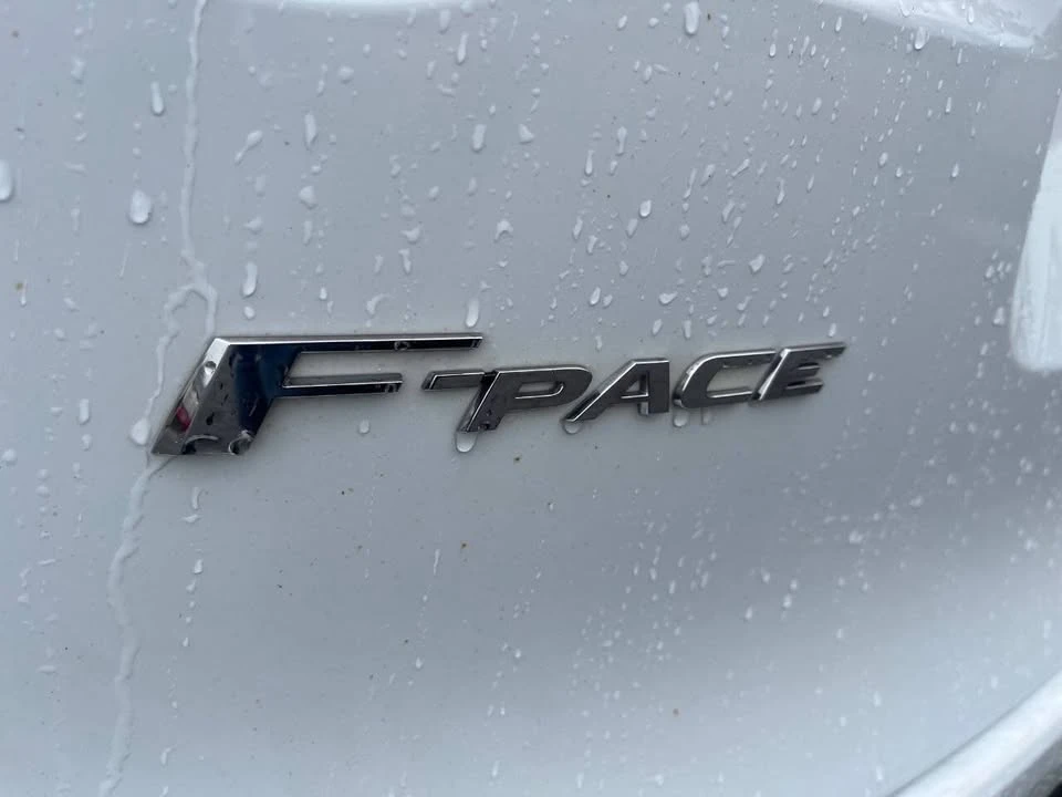 2020 Jaguar F-Pace - Image 7 of 19