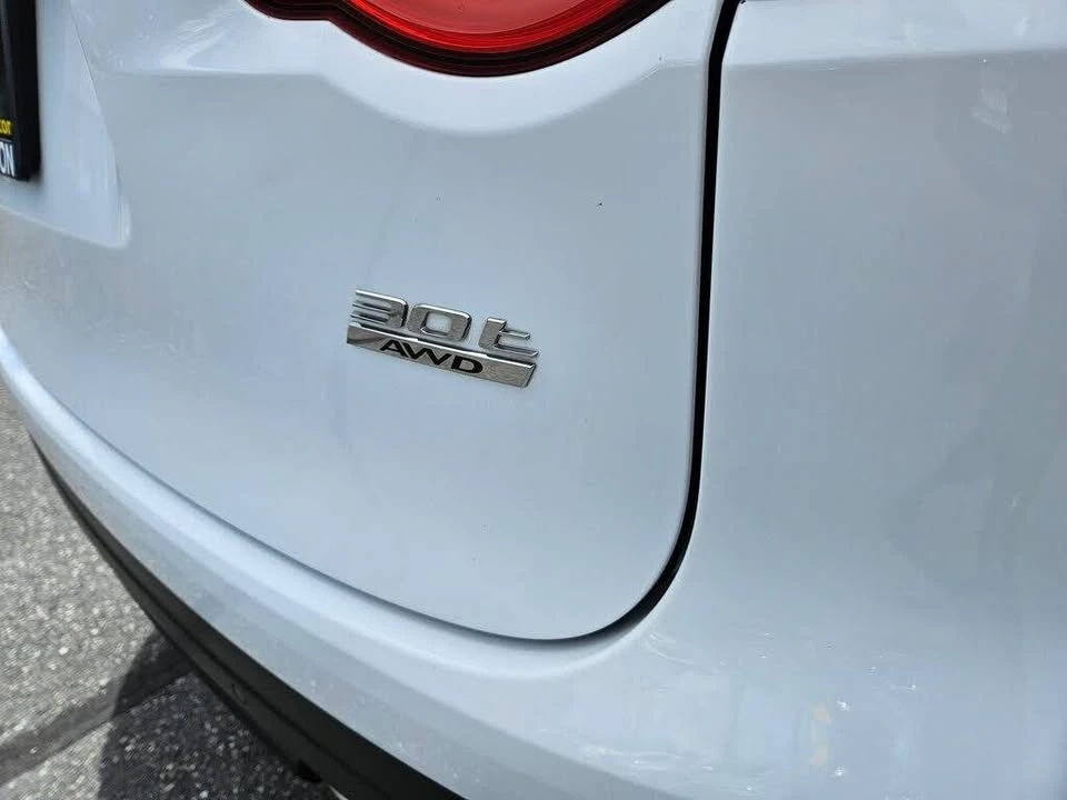 2020 Jaguar F-Pace - Image 11 of 20