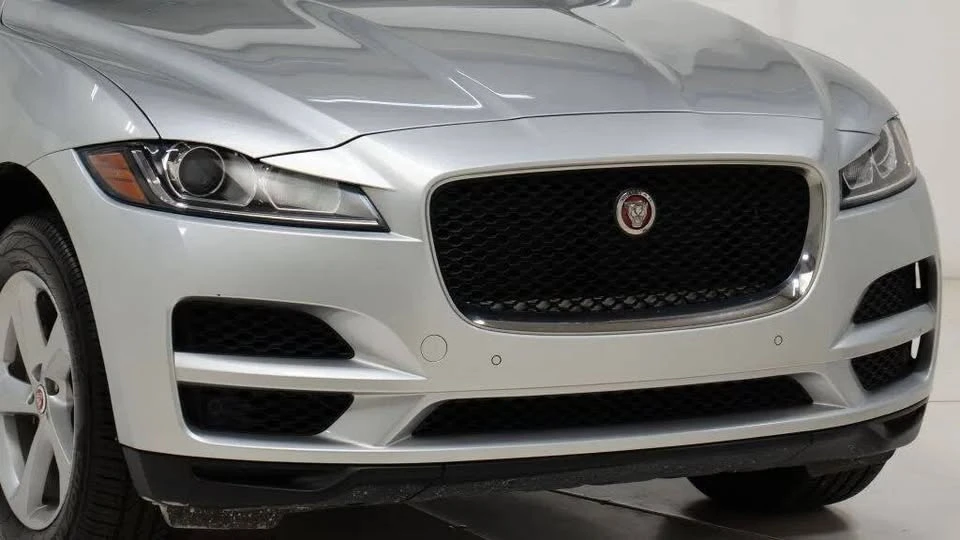 2020 Jaguar F-Pace - Image 9 of 20