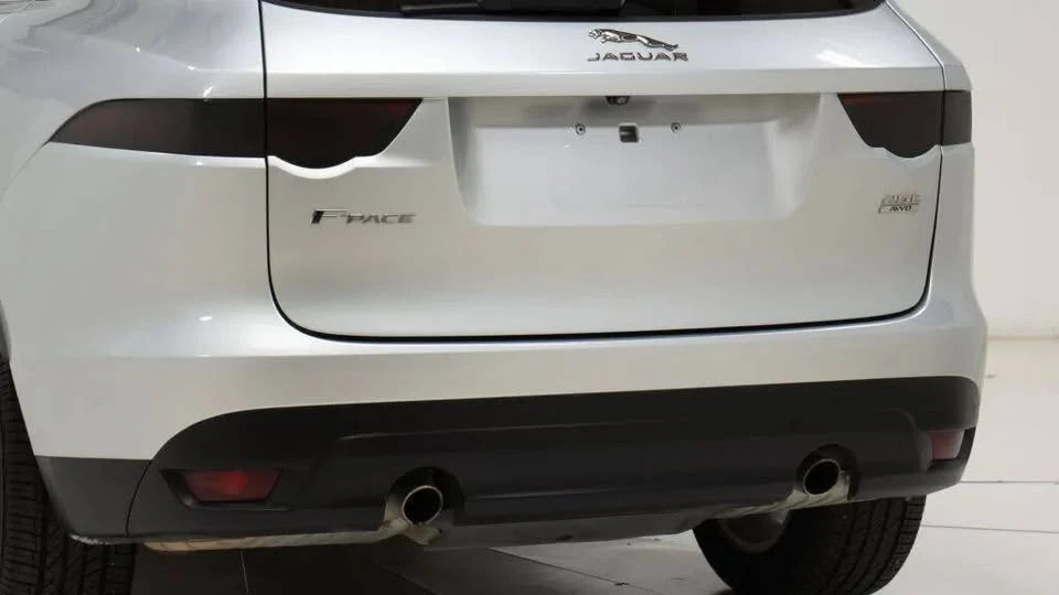 2020 Jaguar F-Pace - Image 13 of 20