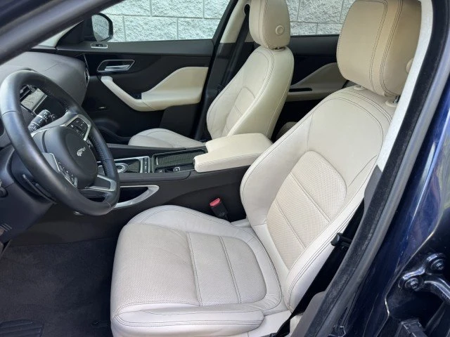 2020 Jaguar F-Pace - Image 7 of 20