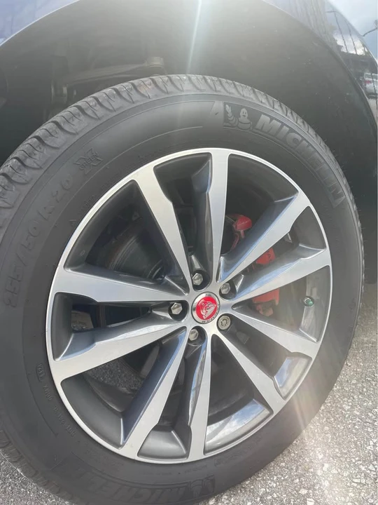 2020 Jaguar F-Pace - Image 7 of 13