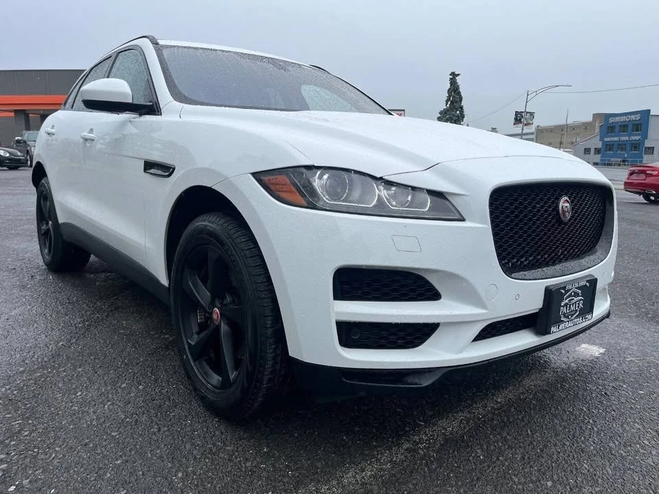2020 Jaguar F-Pace - Image 13 of 19