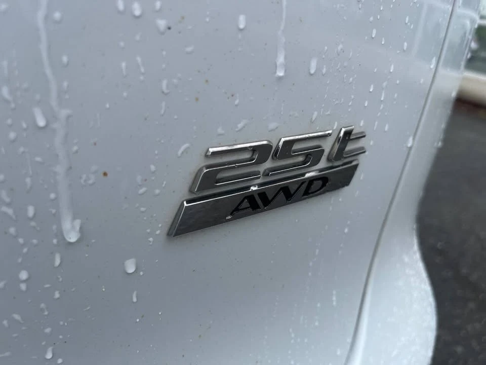 2020 Jaguar F-Pace - Image 5 of 19