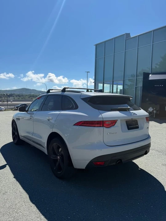 2020 Jaguar F-Pace - Image 6 of 12