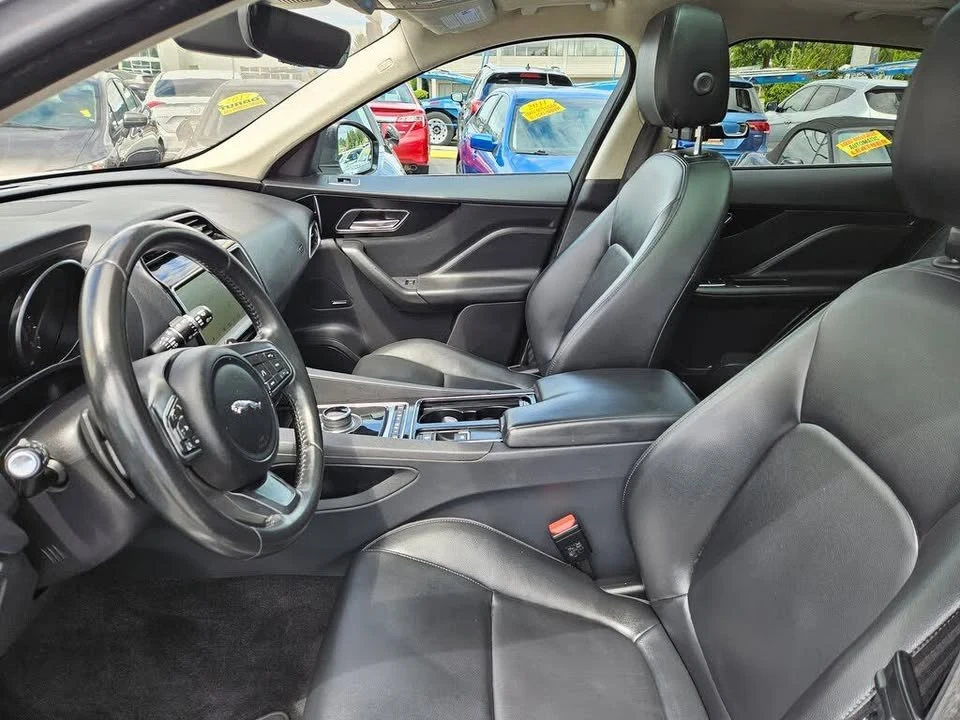 2020 Jaguar F-Pace - Image 17 of 20