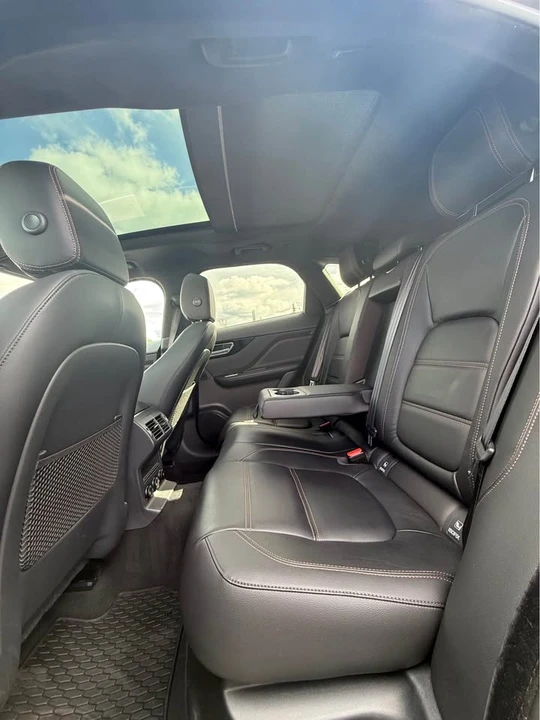 2020 Jaguar F-Pace - Image 5 of 8