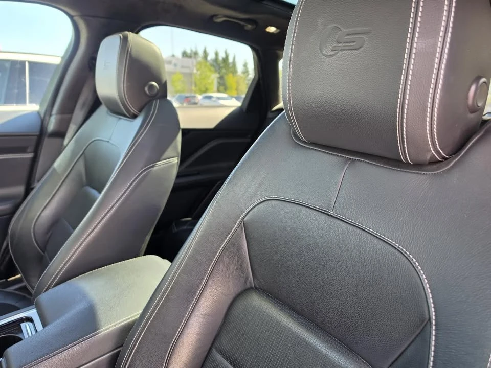 2020 Jaguar F-Pace - Image 8 of 10