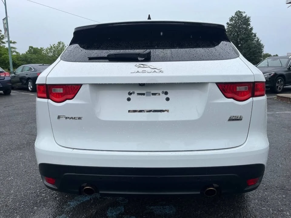 2020 Jaguar F-Pace - Image 4 of 19