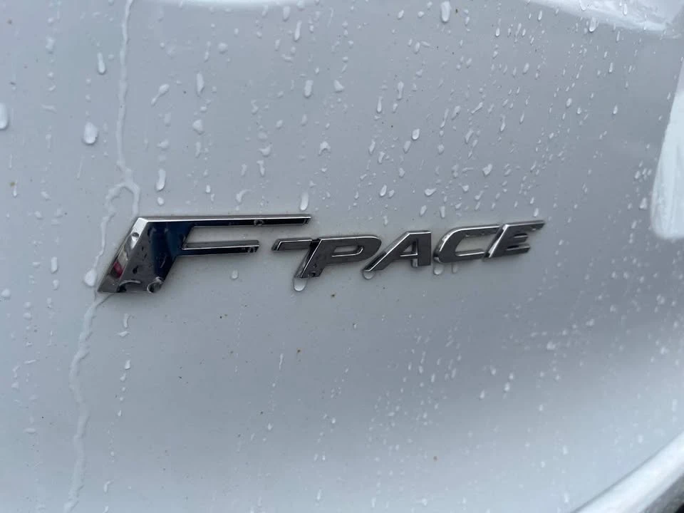 2020 Jaguar F-Pace - Image 7 of 19