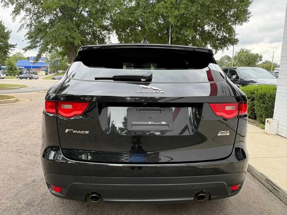 2020 Jaguar F-Pace - Image 7 of 20