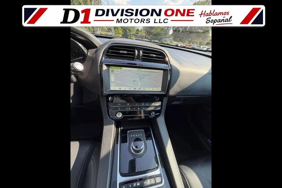 2020 Jaguar F-Pace - Image 14 of 15