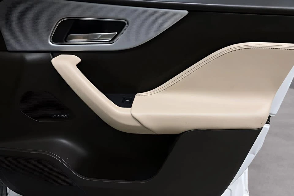 2020 Jaguar F-Pace - Image 20 of 20