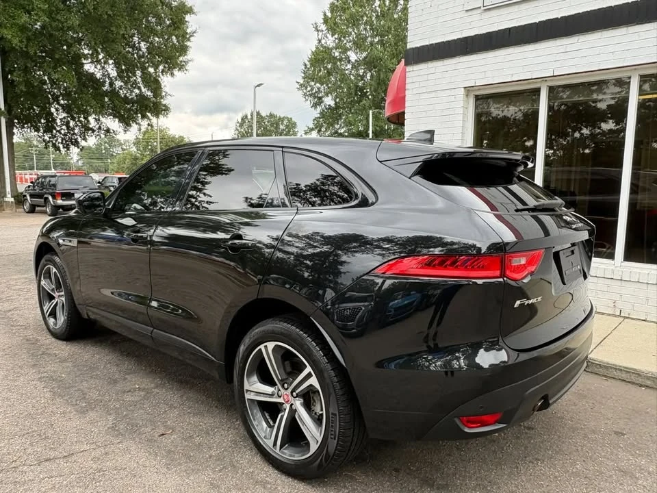 2020 Jaguar F-Pace - Image 8 of 20